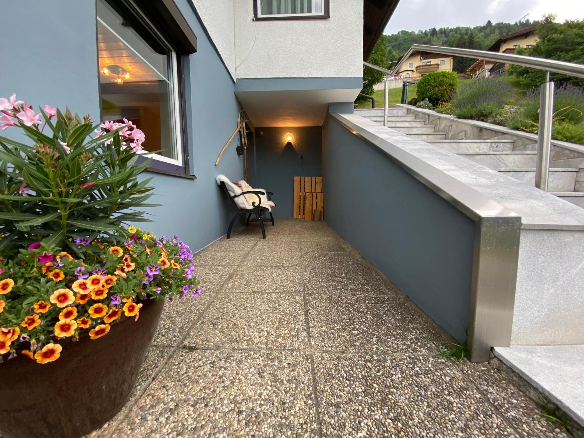 Nocky Mountains Lodge And Apartment ราเดนไทน์ ภายนอก รูปภาพ